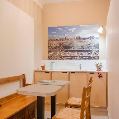 Une Chambre A L'Economat Bordeaux Luaran gambar